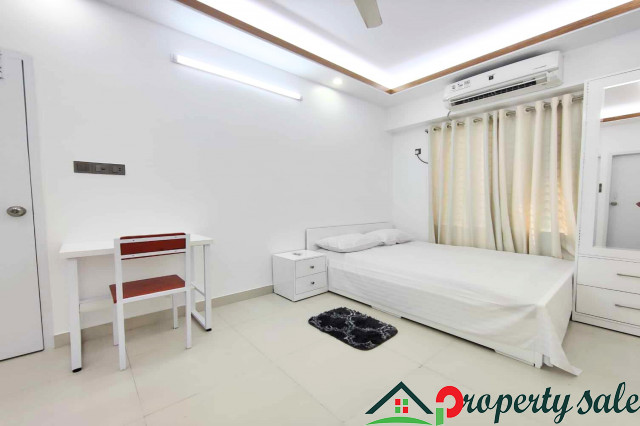 Furnished 4BHK Serviced Apartment RENT In Bashundhara R/A.