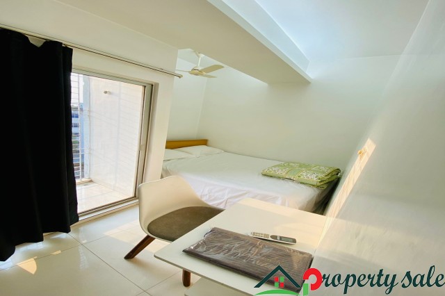 Charming Two Room Furnished Apartment for Rent in Bashundhara R/A.