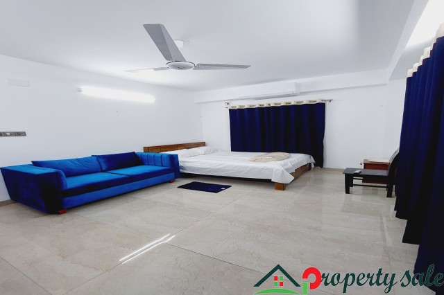 Modern 2-Bedroom Apartment for Rent in Bashundhara R/A – Fully Furnished.