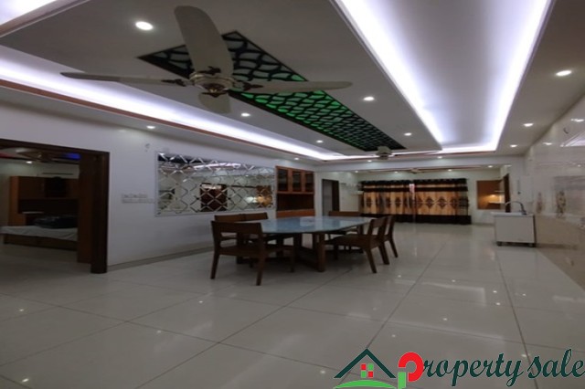 Rent Furnished 4 Bedroom in Bashundhara R/A