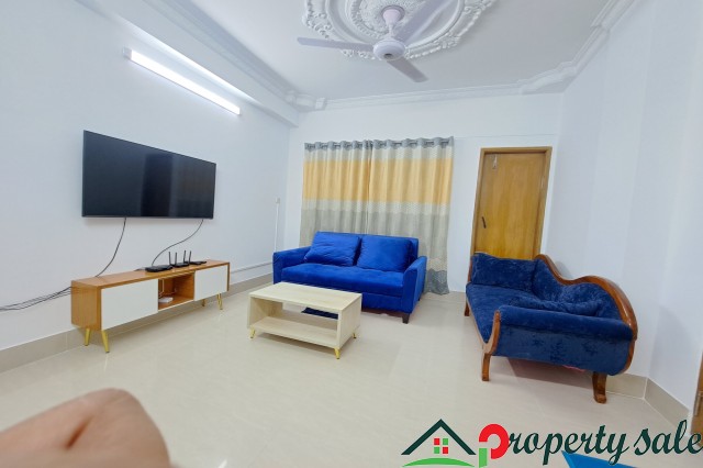Fully-Furnished 2-Bedroom Apartment Rent in Bashundhara R/A,Dhaka