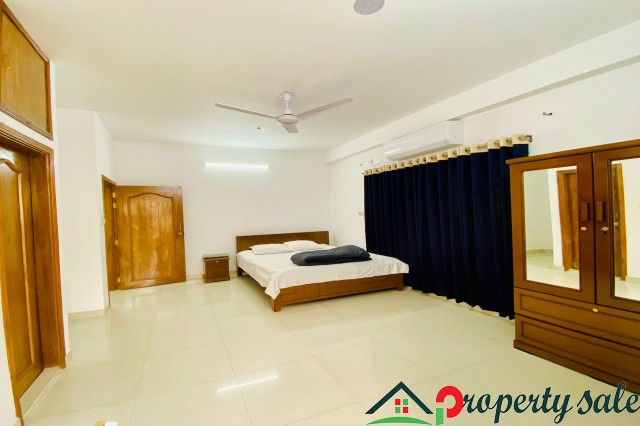 Modern Furnished 3-Bedroom Flat Rent in Bashundhara R/A,Dhaka